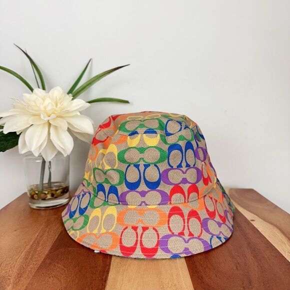 NWT Coach Rainbow Signature Bucket Hat - Picture 2 of 6